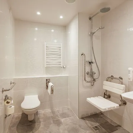 Ξενοδοχείο Campanile 3*