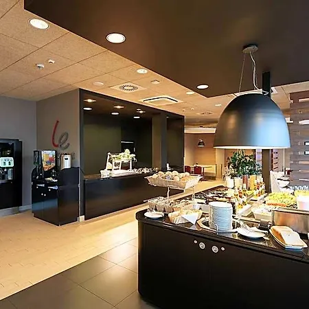 Campanile Hotell 3*
