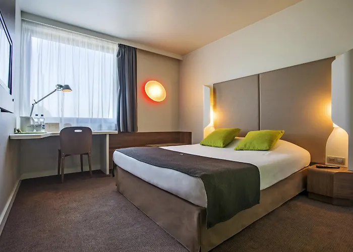 فندق Campanile 3*